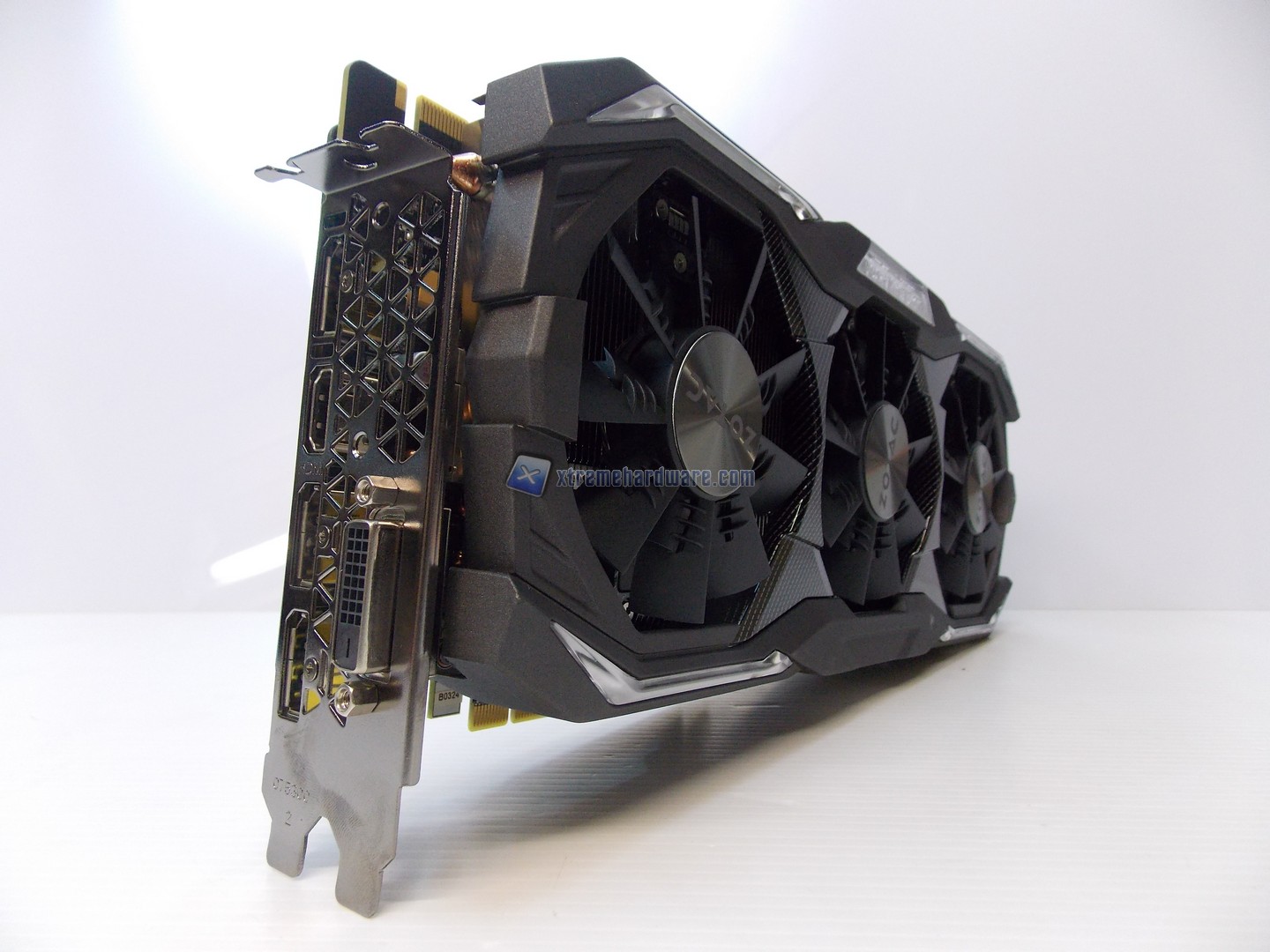 1070 AMP Extreme 00012